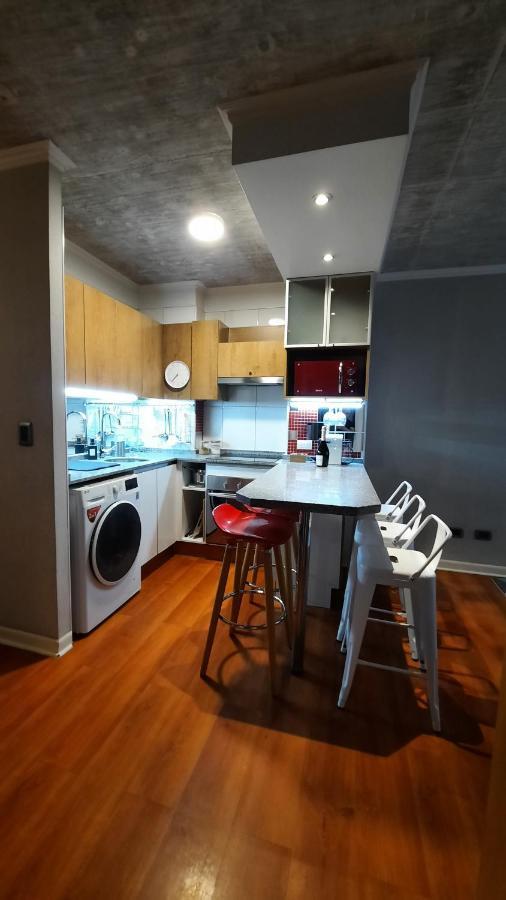 Apartamento Comodo Y Moderno Apartamento En Las Condes 2dorm, 2banos, Open-kitchen