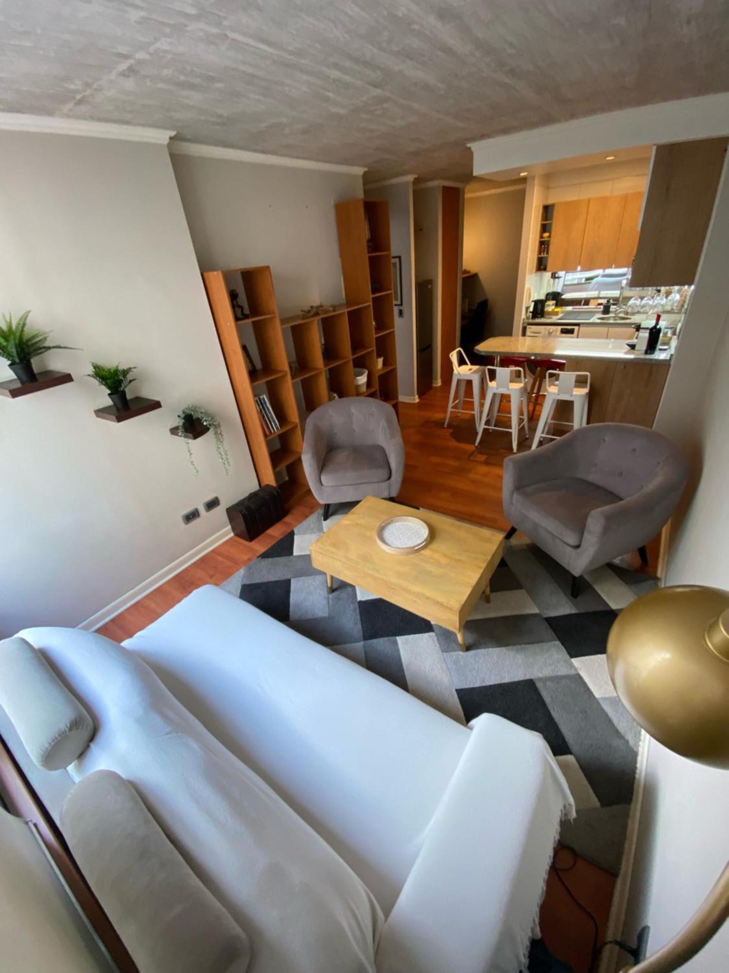 Apartamento Comodo Y Moderno Apartamento En Las Condes 2dorm, 2banos, Open-kitchen Santiago